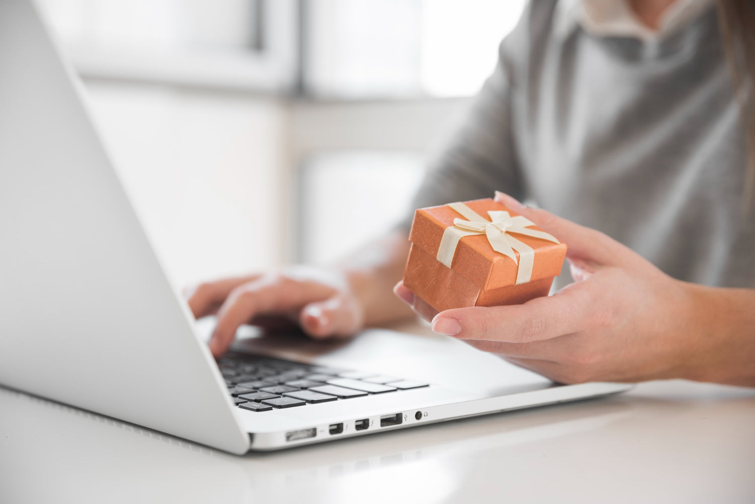 7 Tips for Shopping on Cyber Monday